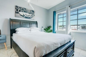 Beautiful Art Deco studio in the Heart of Sobe
